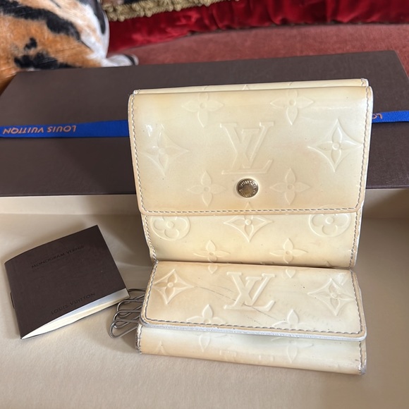 Authentic Louis Vuitton set of wallets monogram beiges vernis - Picture 11 of 16